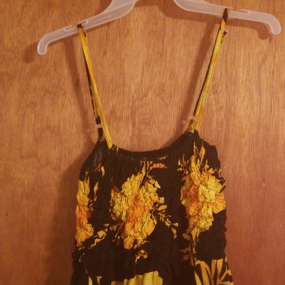 Sundress - Picture 4 of 8